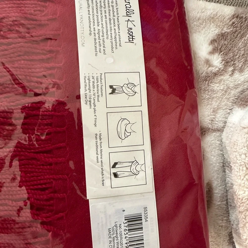 Naturally Knotty Red Merino Wool scarf - Picture 2 of 2